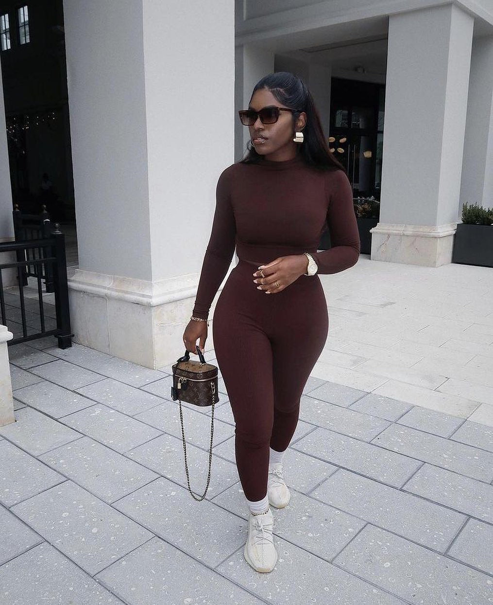 On the run set | brown