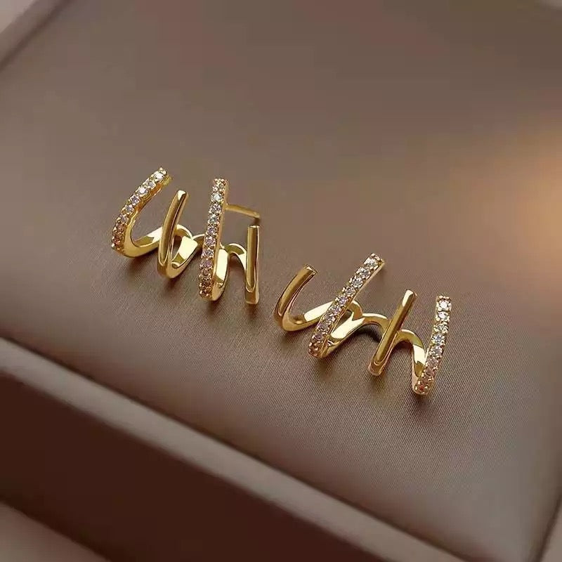 Gold Claw Earrings